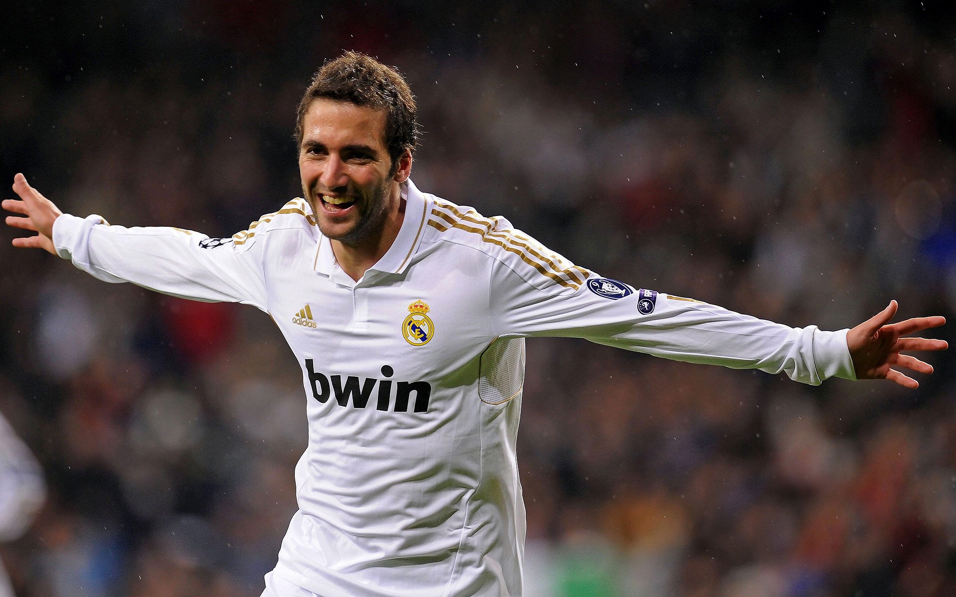 皮特·斯图斯的拦截能力为南非队保驾护航，斯图亚特皮尔斯